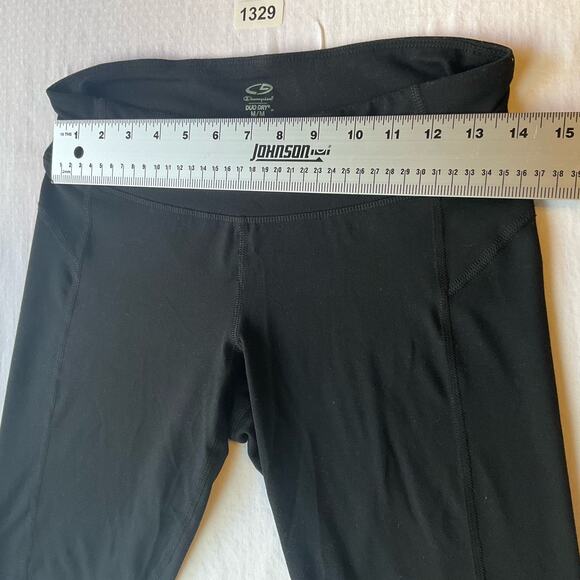 Champion Women’s Above Knee Leggings size M, solid Black - Picture 2 of 7